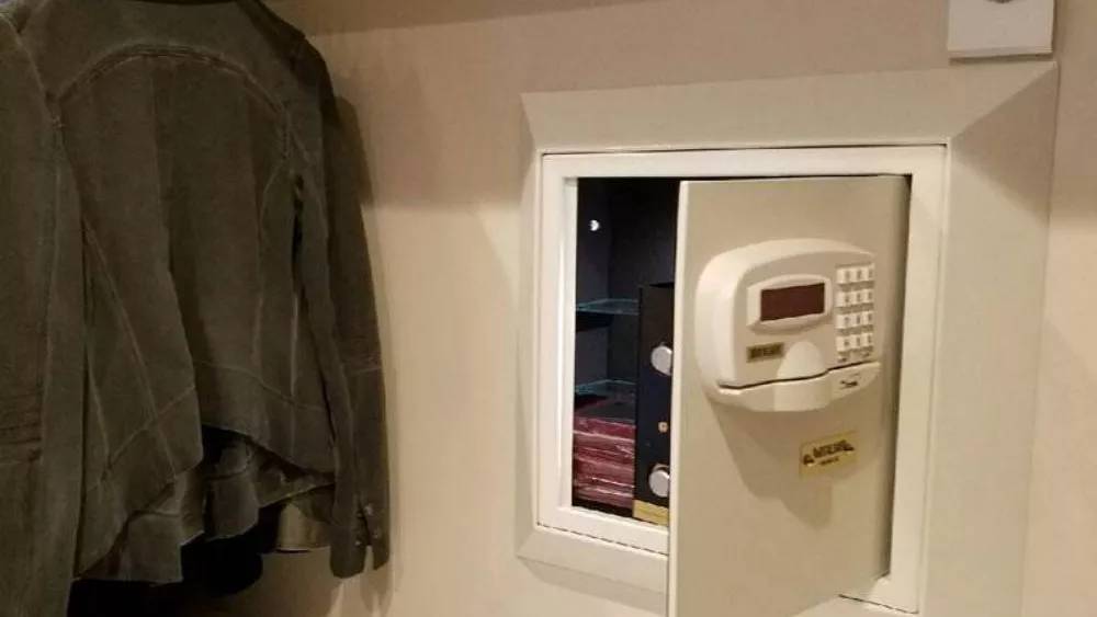 گاوصندوق مخفی